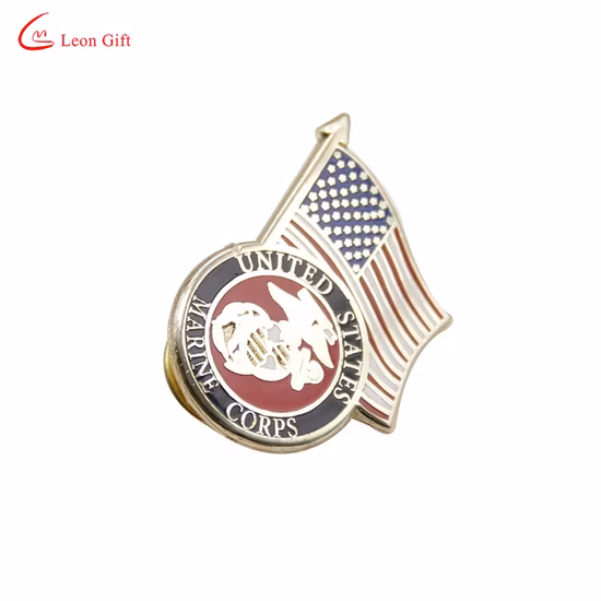 カスタムサッカードクター革財布セキュリティボタン車のクリスマスピン地金バッジ正方形自動エンブレム金属ラペルピンバッジ